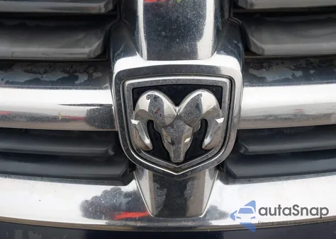 2010 Dodge Grand Caravan Sxt z USA, uszkodzony, nr VIN 2D4RN5D10AR146370